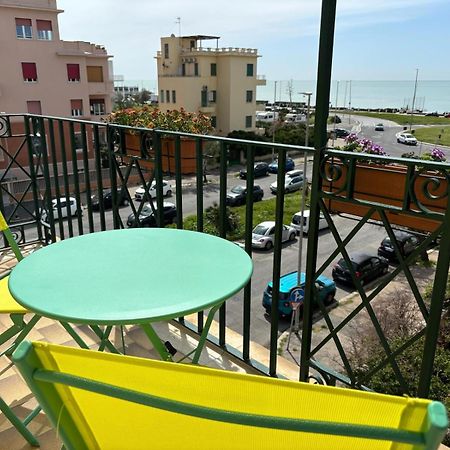 Sun&Sea Apartment Лідо-ді-Остія Екстер'єр фото